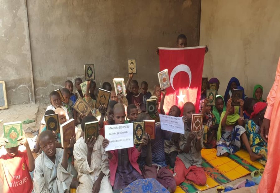 Kuranı Kerim Dağıtımı Tamamlandı